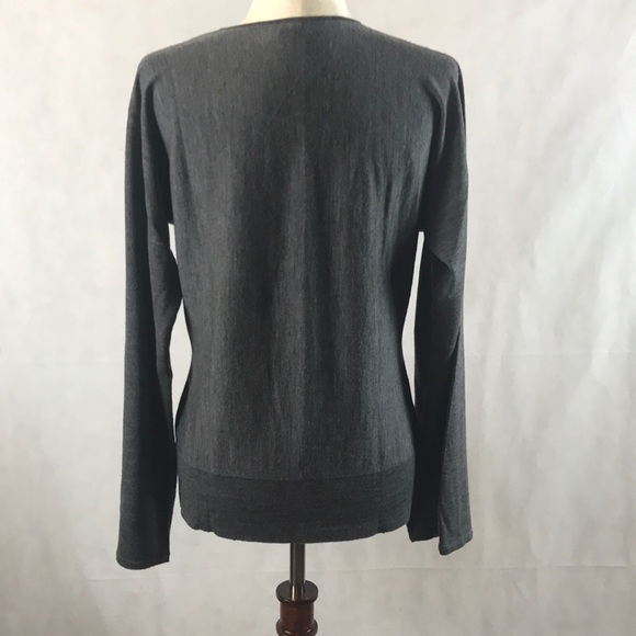 EUC Ann Taylor V-neck Sweater with Bell Sleeves Size M - Picture 4 of 8